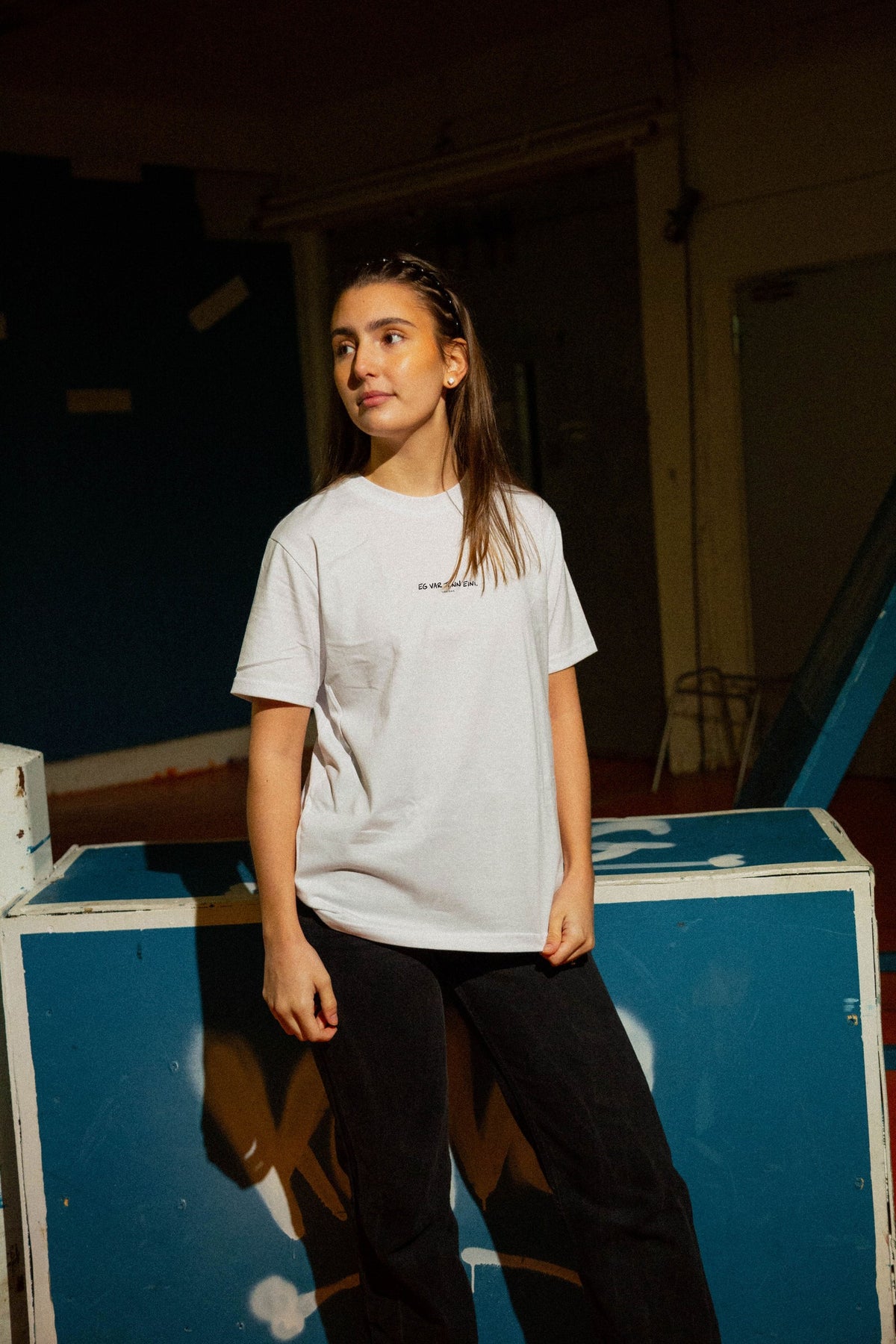 EKKÓ regular-fit t-shirt, hvítt — framman, kvinna, prent "Eg var tann eini."